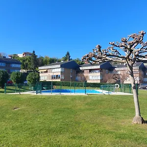 Con Piscina, Parking Y Terraza Appartement